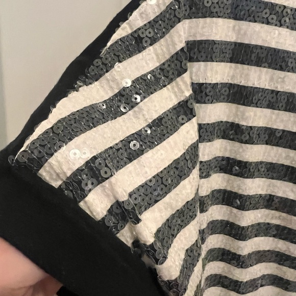 Lane Bryant Black and White Striped Sequin Tee - 22/24 - Picture 2 of 4